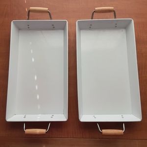 HD Design Outdoor White Serving Tray w/ Wooden Handles